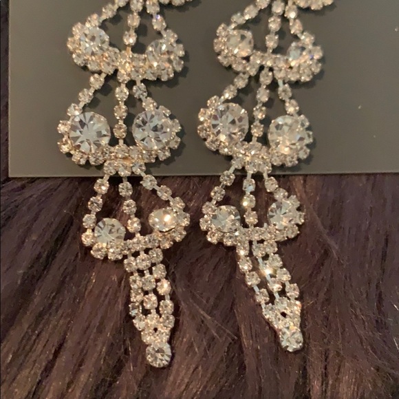 Super sparkly dangly post earrings - Picture 3 of 3